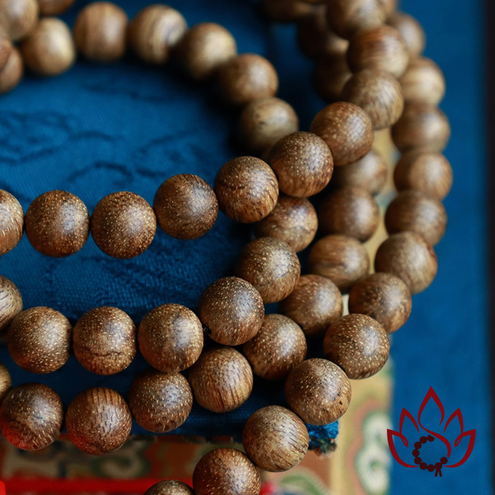 Vòng Trầm Hương 108 Hạt | 7 Ly | Trầm Tốc Kiến Tự Nhiên Lâu Năm